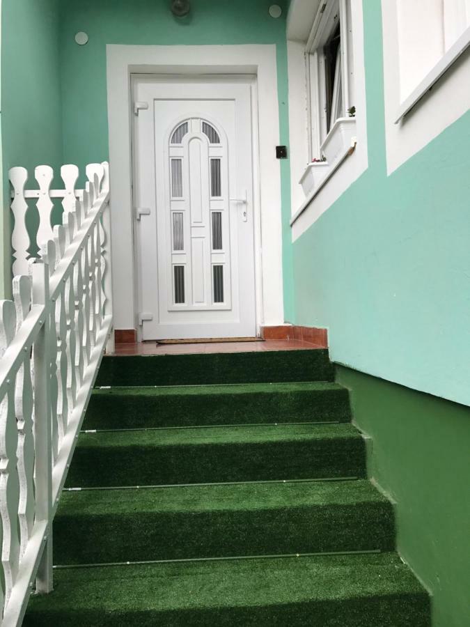 Rozsavoelgy Apartman 巴拉通雷勒 外观 照片